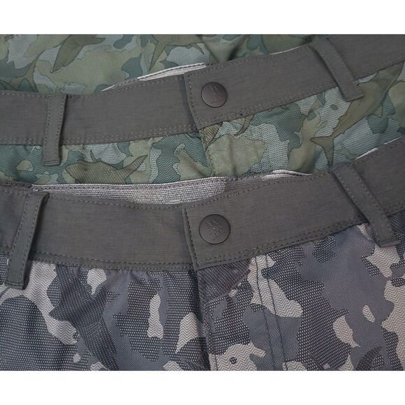 Lot of 2 G.H. Bass & Co. Men's 34 x 9.5 Hybrid Swim Shorts Shark Pattern Grey/GN - Picture 15 of 16